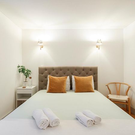 Double Room With Private Wc In Shared House In Downtown Lisboa Kültér fotó