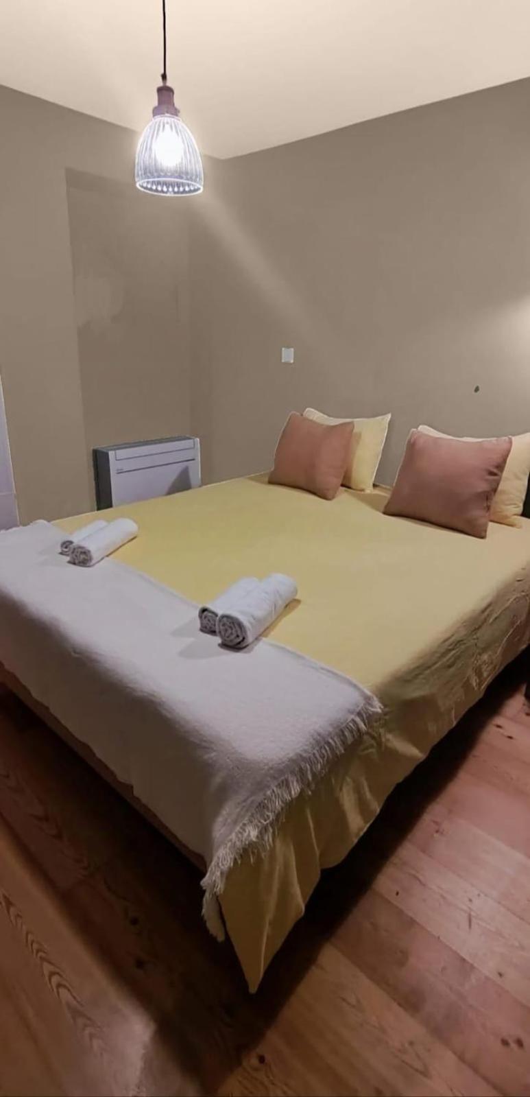 Double Room With Private Wc In Shared House In Downtown Lisboa Kültér fotó